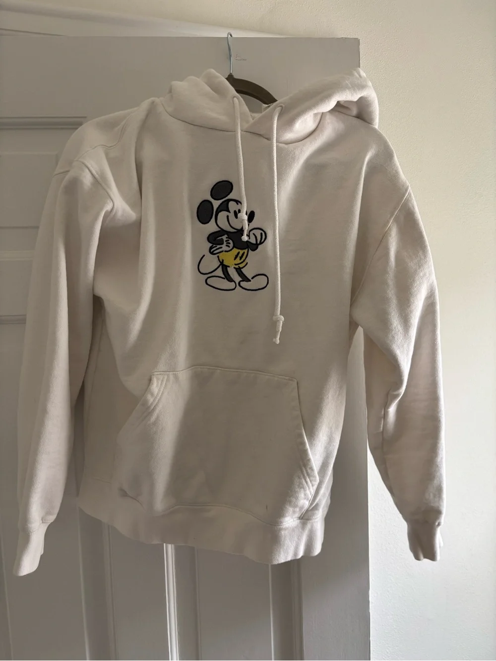 Disney Mickey Mouse Embroidered Cream Hoodie Size Small